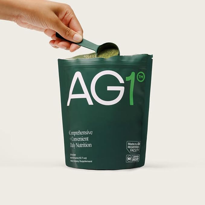 AG1 Greens Powder Supplement | Improve Gut Health | Multivitamin, Probiotic, Gluten Free, Vegan and Keto Friendly | 75 Vitamins (Athletic Greens)