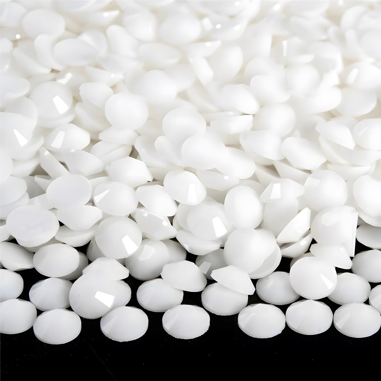 Flatback Rhinestones Round Gems for Nails Art and Crafts 4000Pcs SS6 2mm Glitter Crystals Stone DIY Bags Clothes Shoes (Pure White)