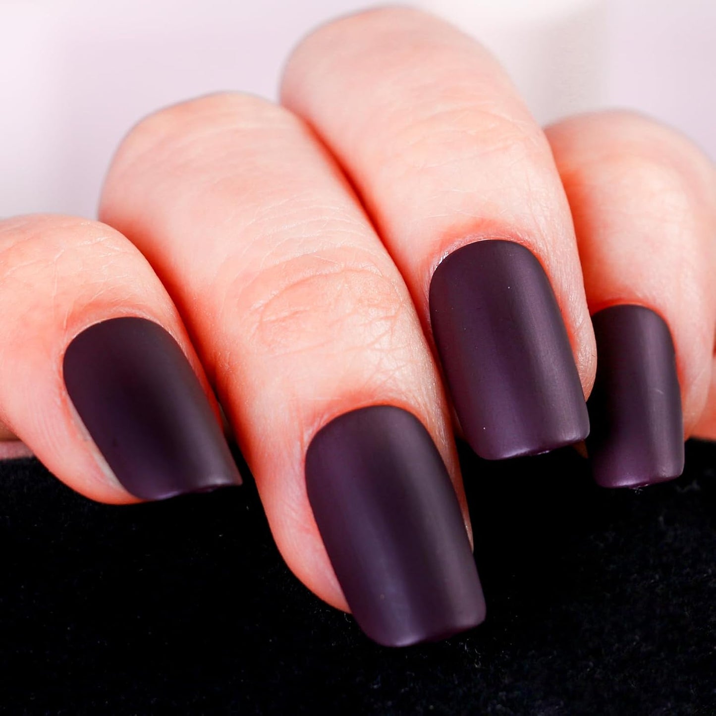 Matte Nail Polish Quick Dry Nail Lacquer for Nail Art Varnish, Mist Effect Matte Finish Velvet Nail Polish, 0.35 fl oz (Chocolate-21, 10 ML)