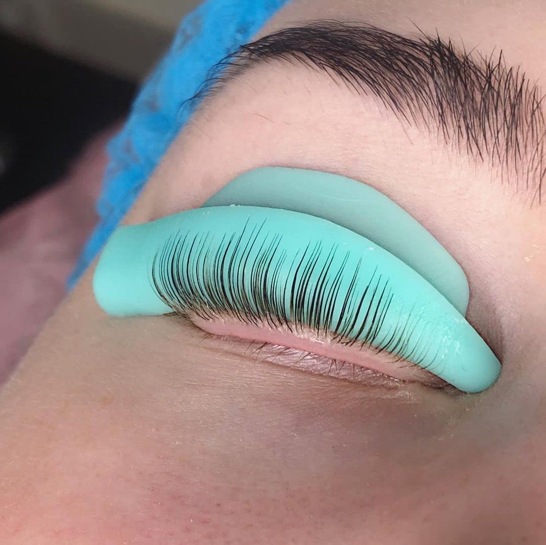 Eyelash Lift Pads Lash Lift Rods Green Eyelash Perm Silicone Pads 9 Sizes 18 Piece Reusable Soft Lash Lift Shields for Different Length Eyelashes Perfect Lifting