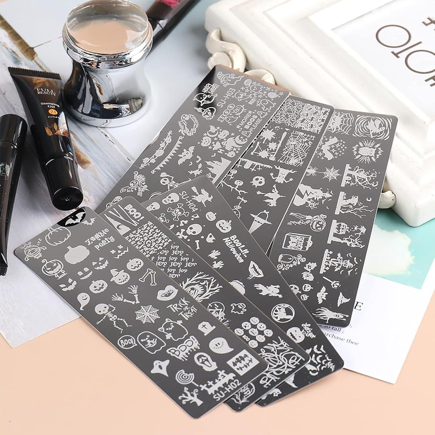 Halloween Nail Stamper Kit 6 Pcs Nail Plates +1 Nail Stamper + 1 Nail Scraper Horror Skull Spider Ghost Bat Nail Art Design Template Nail Stencils Plates Nail Supplies Tools Nail 8pcs Set