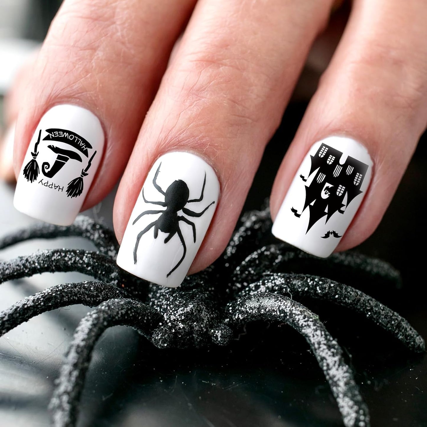 2Pcs Halloween Nail Art Stamping Plate Kit Skull Bat Witch Pumpkin Design Nail Art Plate for Holiday DIY Print Manicure Salon