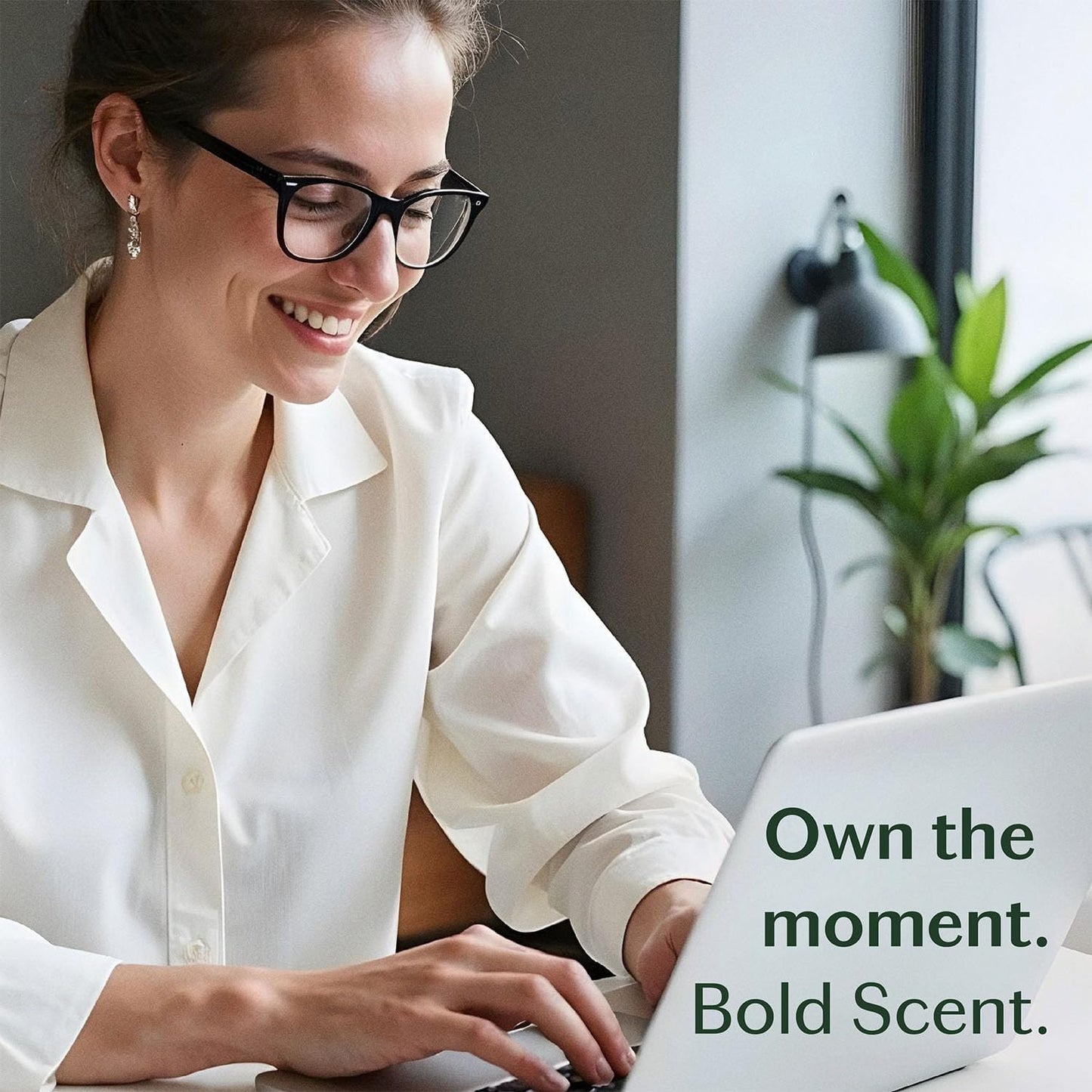 Livedrops 24/7 Confident Essential Oil Blend 10ml | Rose Damascena, Pink Pepper & Blackcurrant Bud Oil | Natural Vegan Aromatherapy | Skin & Diffuser Use | Crafted in France | Clinically Tested